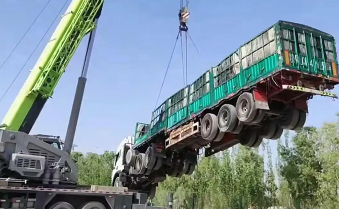 科尔沁左翼中旗道路脱困救援案例
